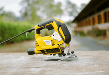 Carregar imagem no visualizador da galeria, Serra Tico Tico MST-80 Com Motor Mono 220V 60HZ 800W Menegotti
